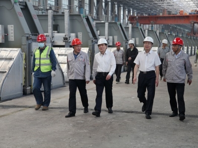 �����ɫ���ټ��F(tu��n)�hί����ӛ������(j��ng)���u���bһ�е���˾�z��ָ��(d��o)��ȫ���a(ch��n)����