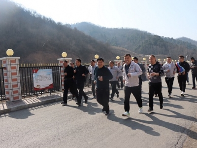 �V�I(y��)��˾�_չ��ԽҰِ���