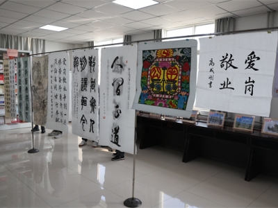 ��˾�e�k�������zӰ��Ʒչ